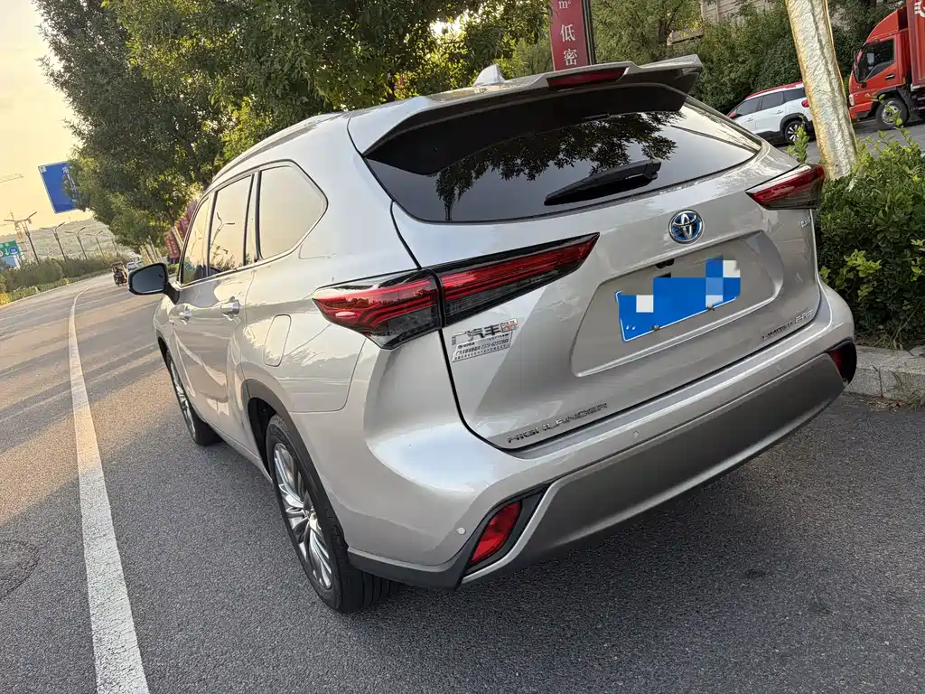 Toyota Highlander — миниатюра 4