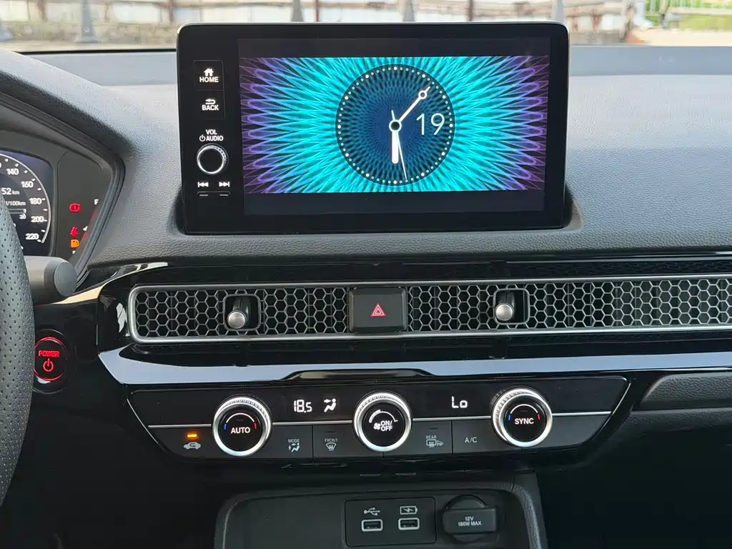 Honda Civic — миниатюра 8