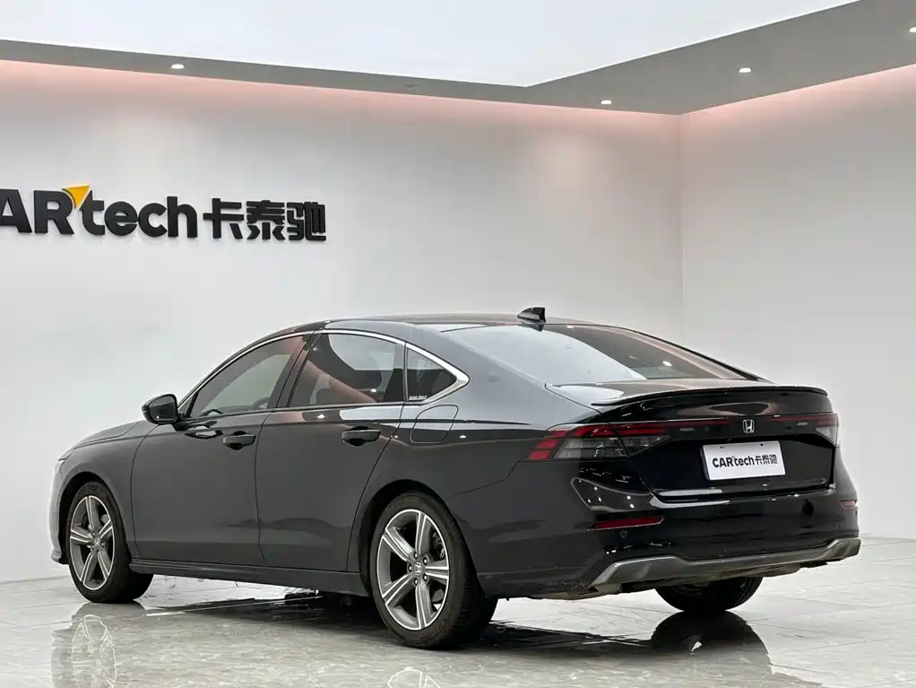 Honda Accord — миниатюра 3