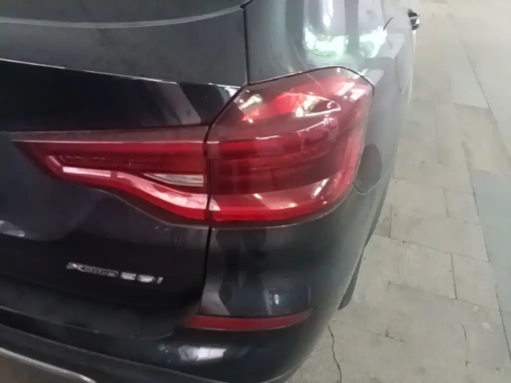 BMW X3 — миниатюра 8