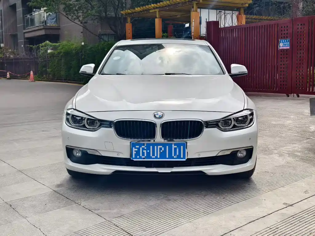 BMW 3 Series — миниатюра 2