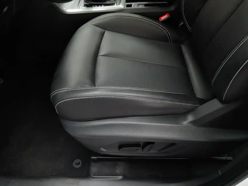 Roewe RX5 — миниатюра 20