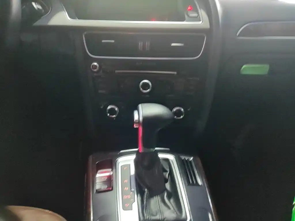 Audi A4L — миниатюра 13