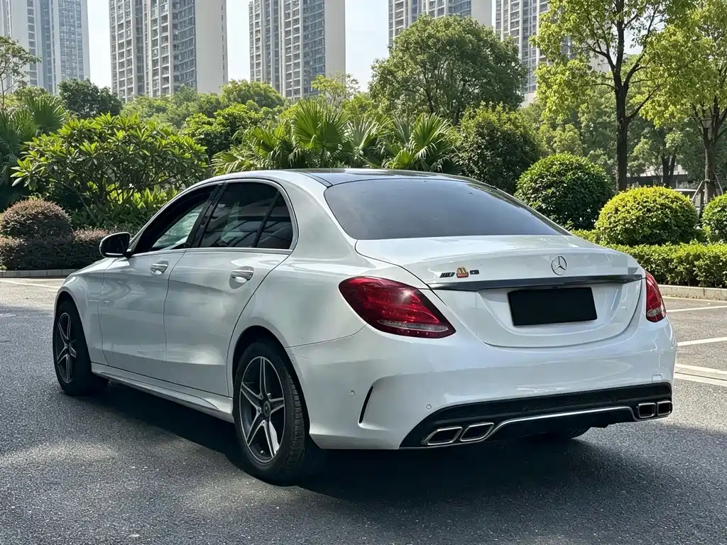 Mercedes-Benz C-Class — миниатюра 7