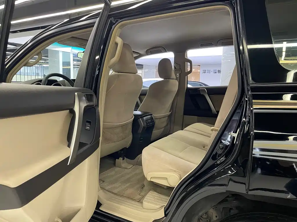 Toyota Prado (Import) — миниатюра 7