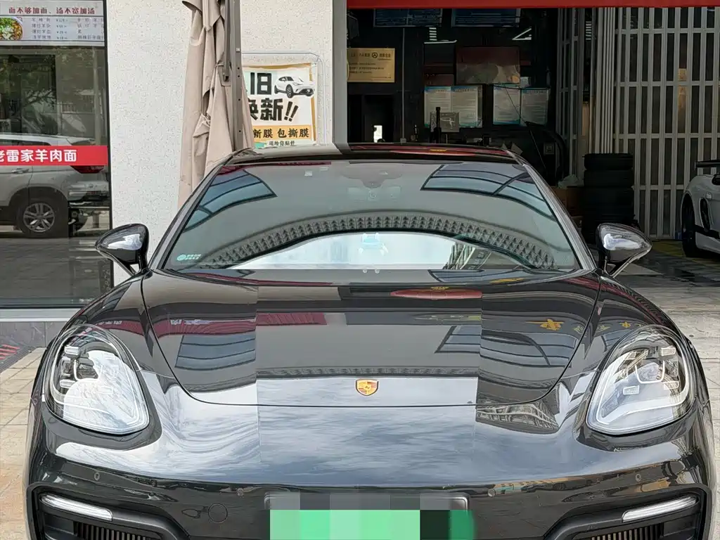 Porsche Panamera Hybrid — миниатюра 2