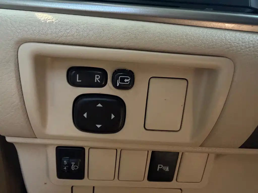 Lexus ES — миниатюра 15