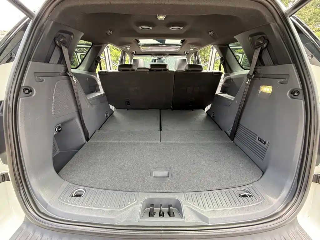 Ford Everest — миниатюра 17