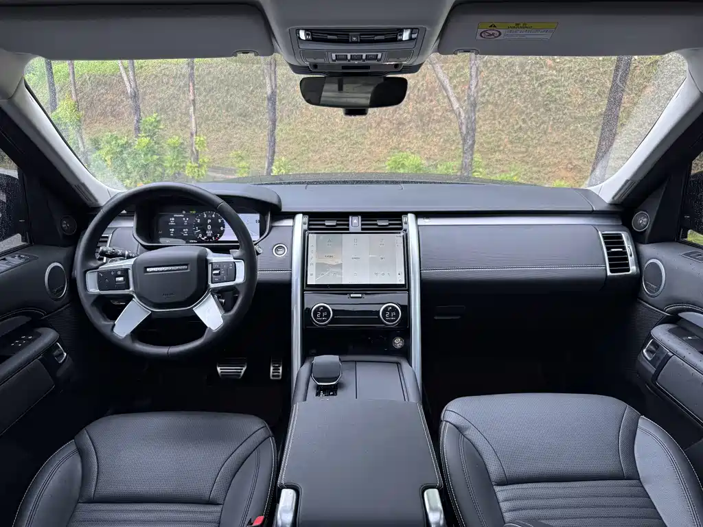 Land Rover Discovery — миниатюра 6
