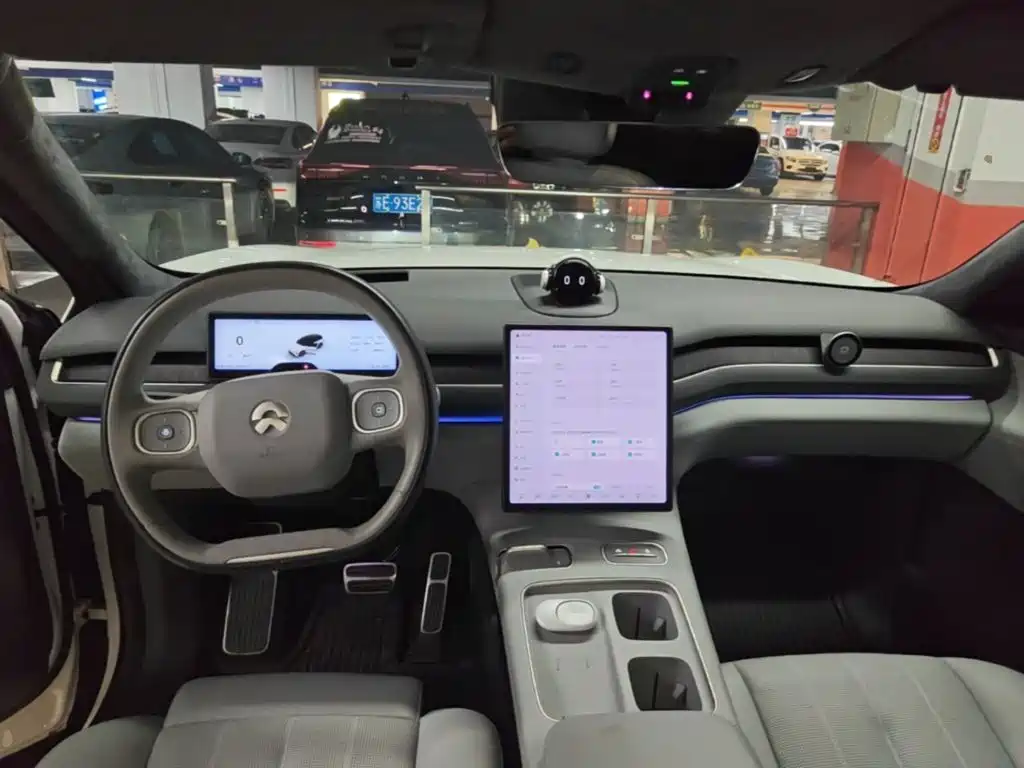 NIO ES8 — миниатюра 10