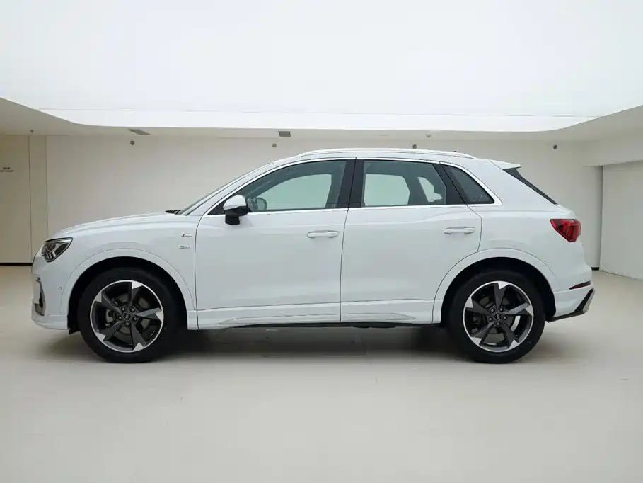 Audi Q3 — миниатюра 2