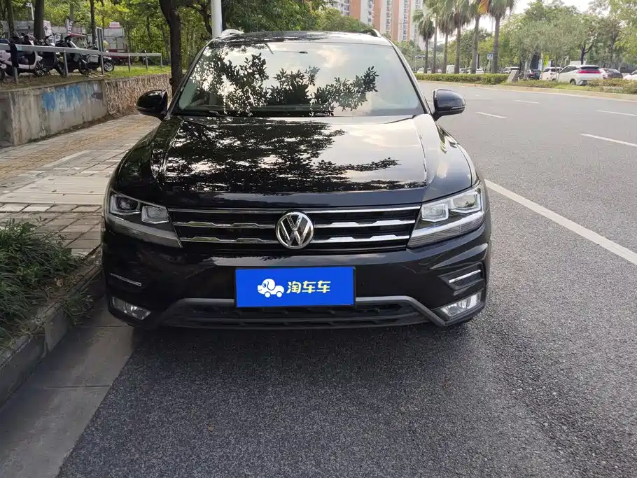 Volkswagen Tiguan L — миниатюра 2