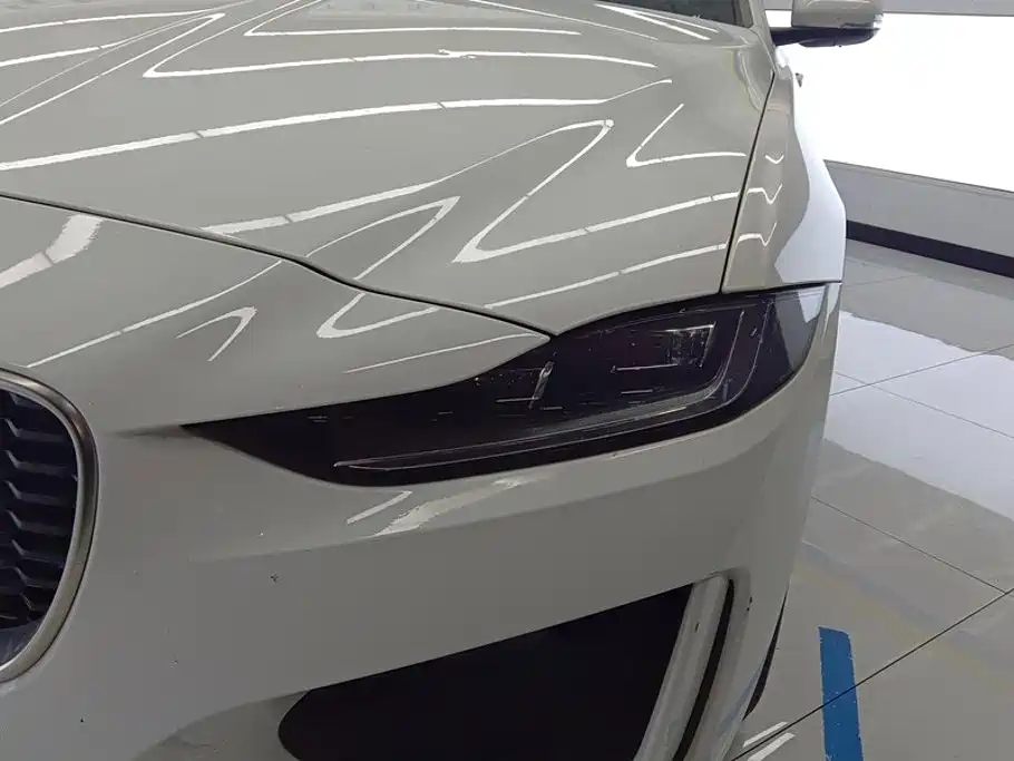 Jaguar XEL — миниатюра 5