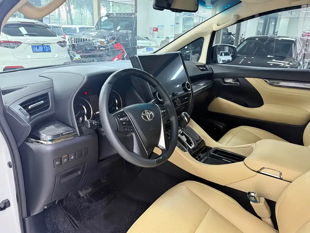 Toyota Alphard 2018 3.5L Luxury