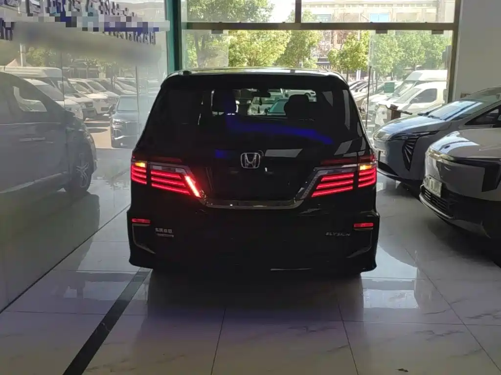 Honda Elysion — миниатюра 6