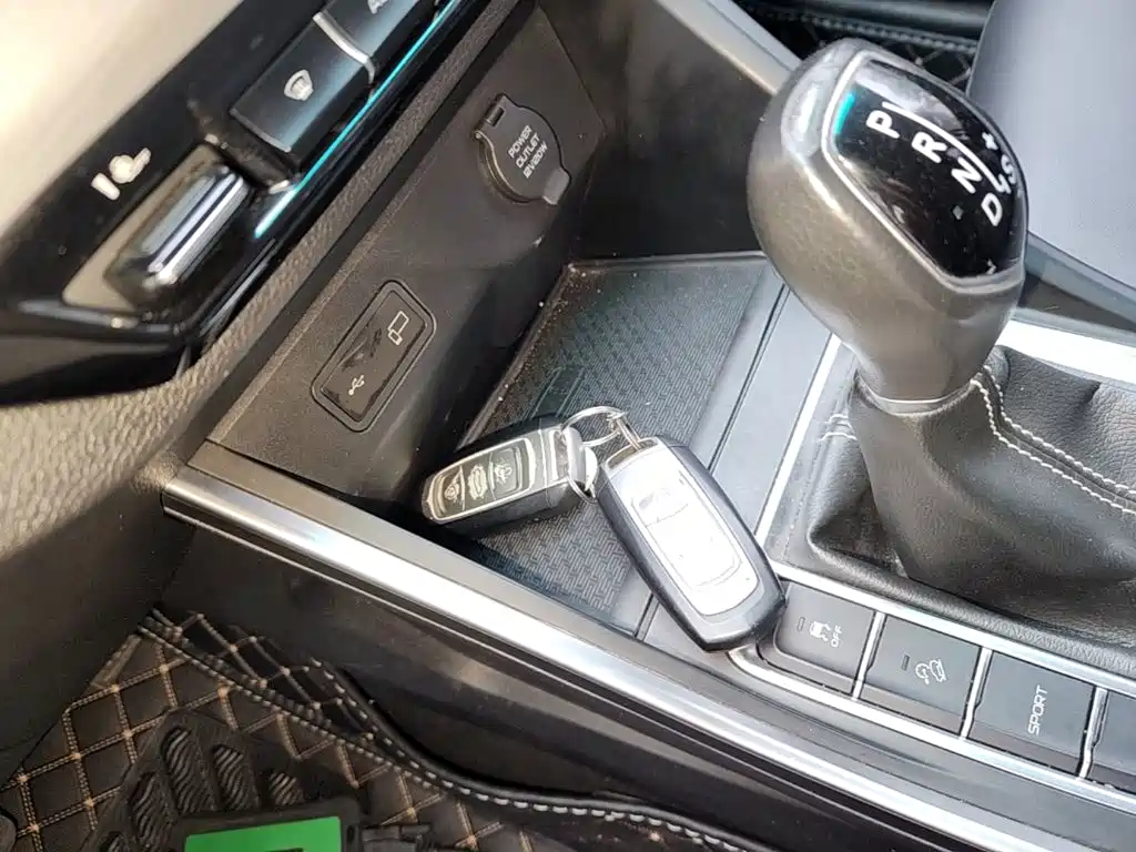 Geely Vision X3 — миниатюра 9