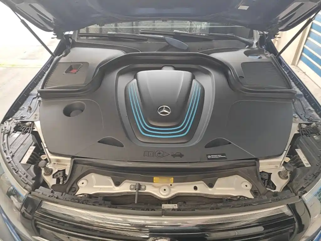 Mercedes-Benz EQC — миниатюра 20