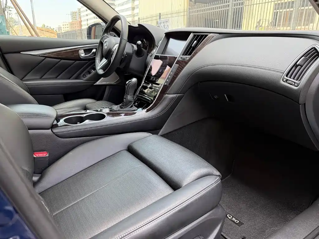 Infiniti Q50L — миниатюра 5