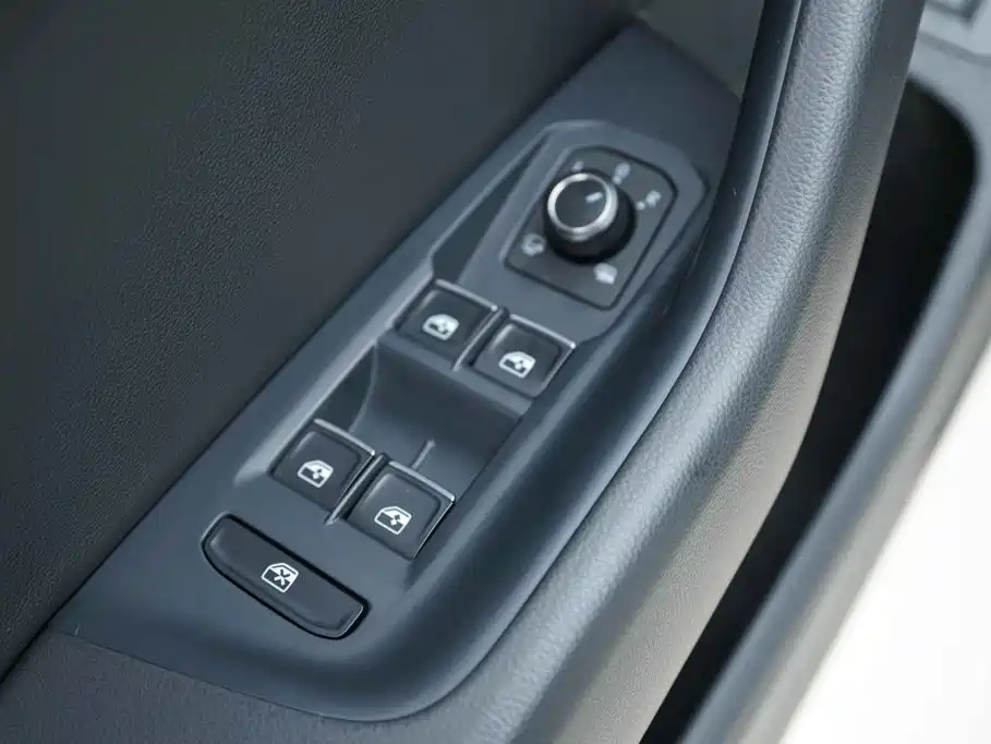 Volkswagen Magotan — миниатюра 10