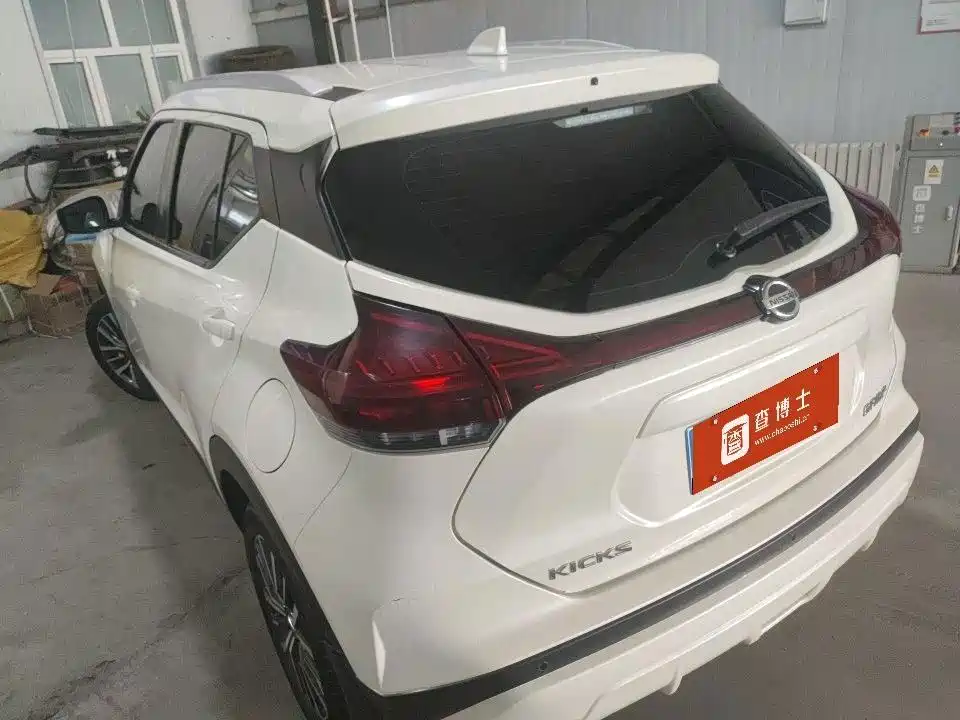 Nissan Kicks - фото 4