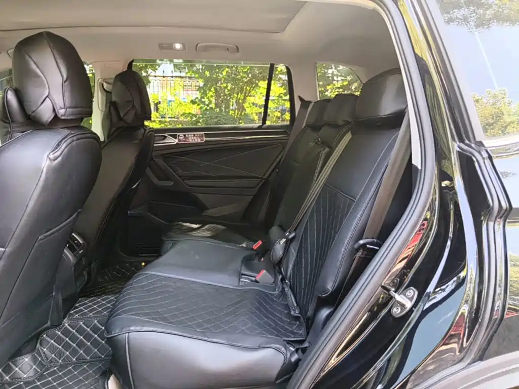 Volkswagen Tiguan L — миниатюра 17