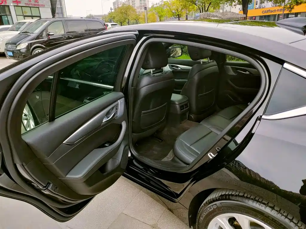 Cadillac CT5 — миниатюра 17