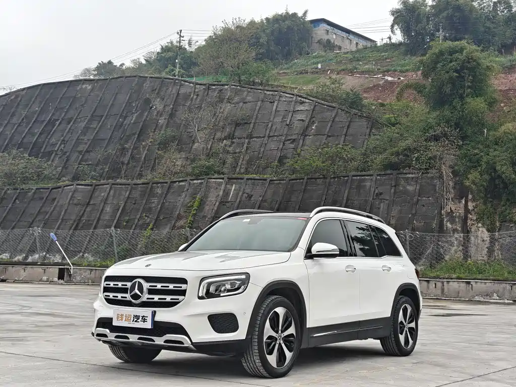 Mercedes-Benz GLB 2021