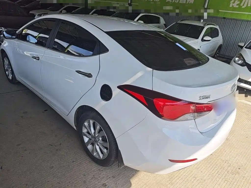 Hyundai Elantra Langdong — миниатюра 5