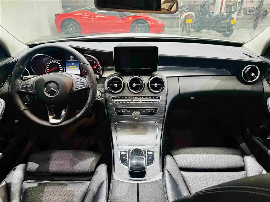 Mercedes-Benz C-Class — миниатюра 19