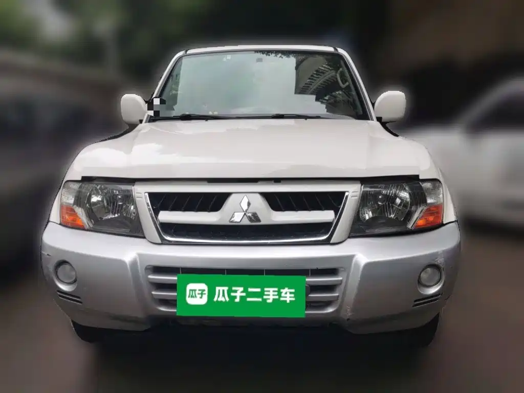 Mitsubishi Pajero — миниатюра 24