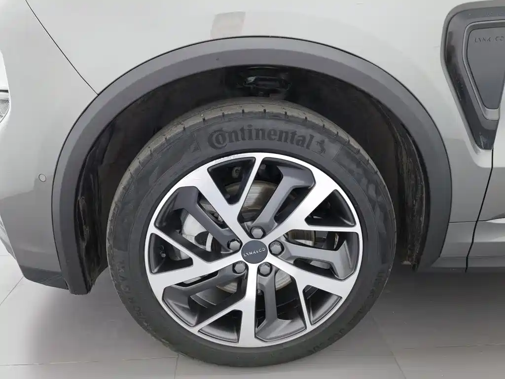 Lynk & Co 01 — миниатюра 17