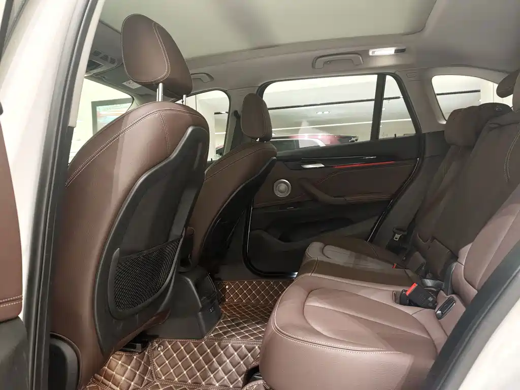 BMW X1 — миниатюра 6