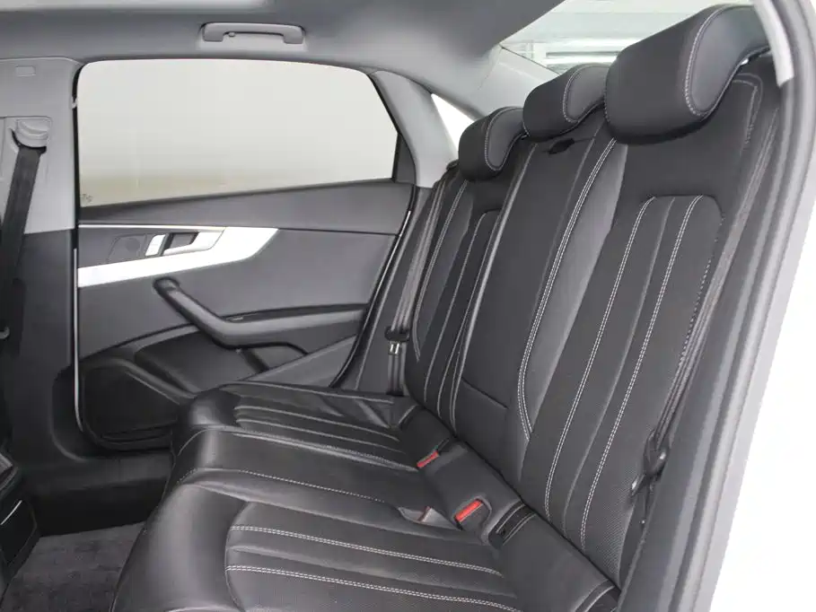 Audi A4L — миниатюра 8