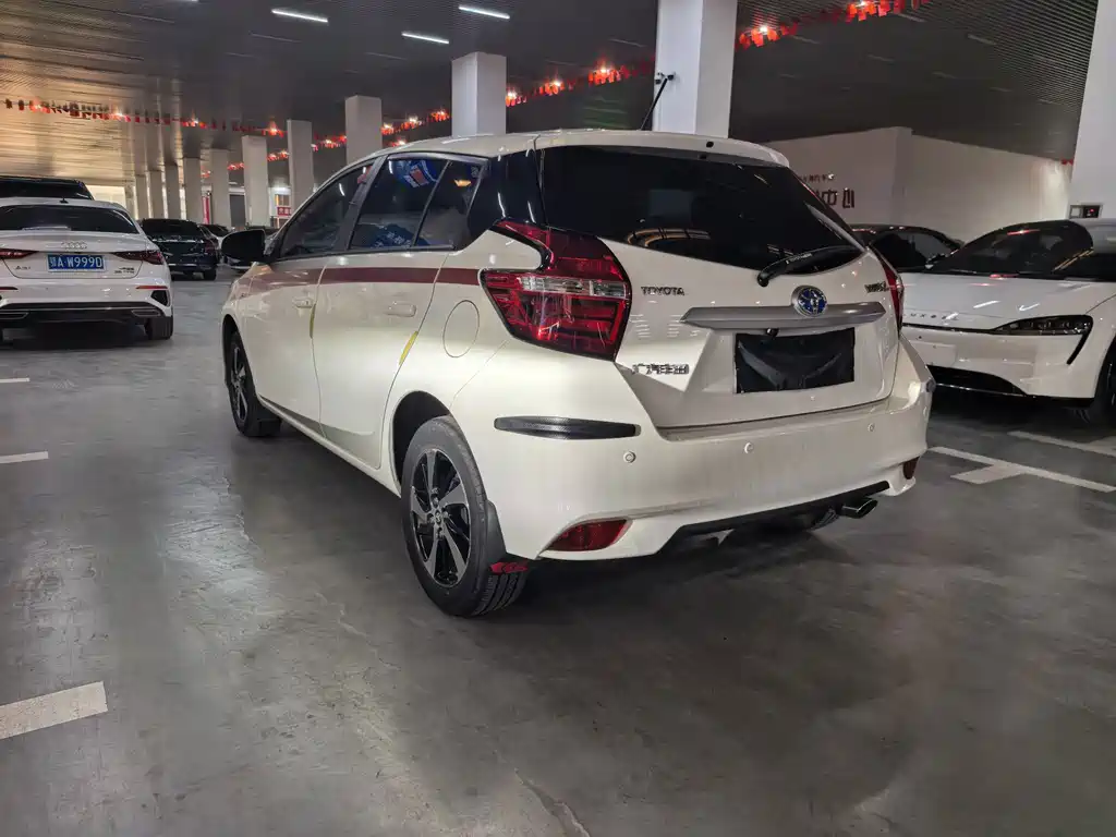 Toyota Yaris L — миниатюра 14