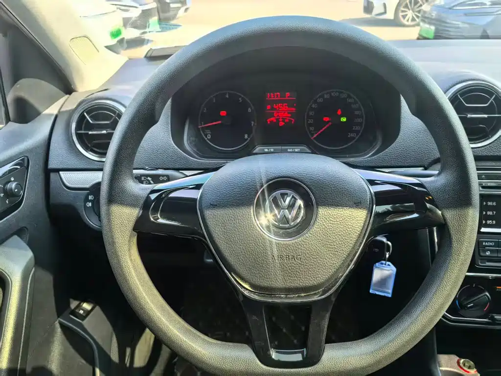 Volkswagen Jetta — миниатюра 21