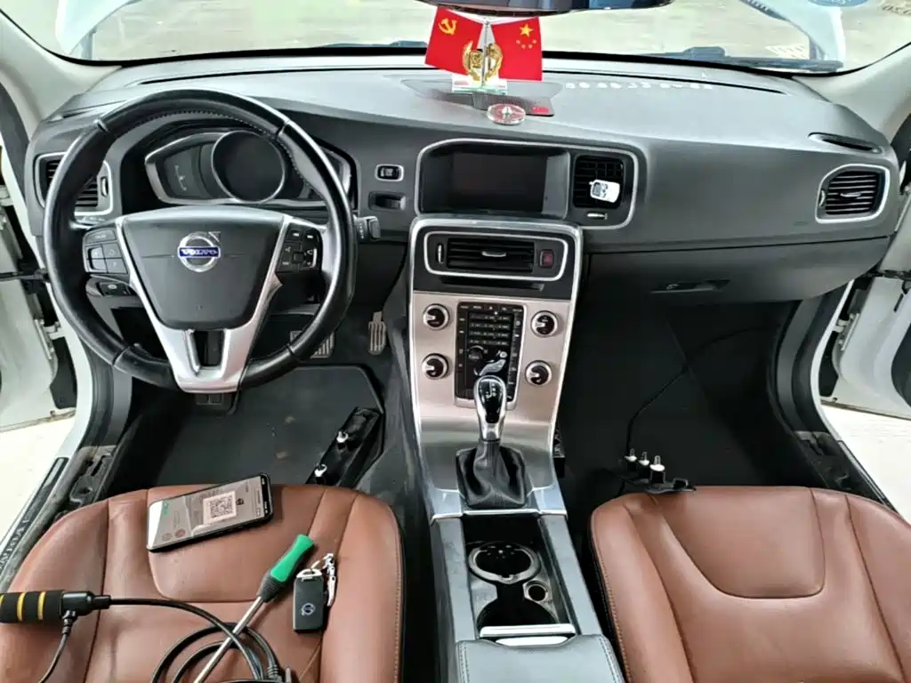 Volvo S60 — миниатюра 10