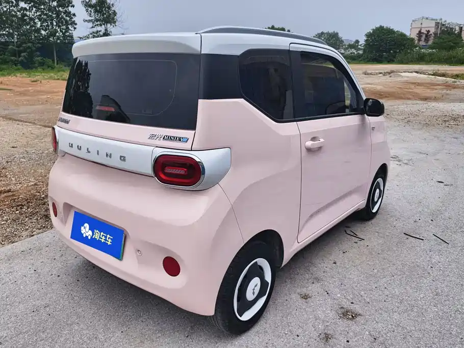 Wuling MINIEV — миниатюра 3