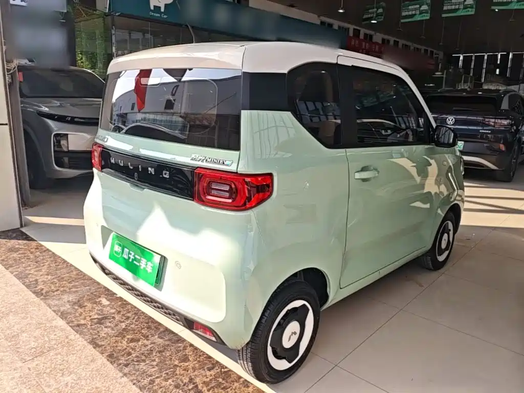 Wuling MINIEV — миниатюра 7