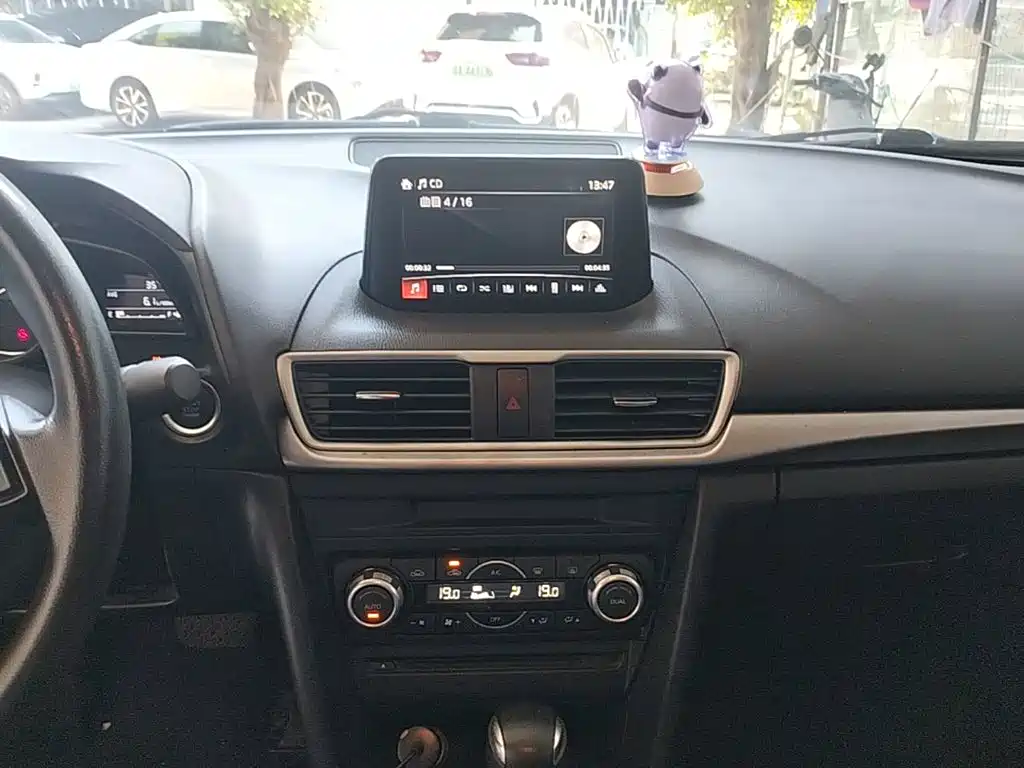 Mazda 3 Axela — миниатюра 13