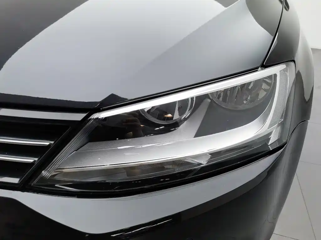 Volkswagen Sagitar — миниатюра 7