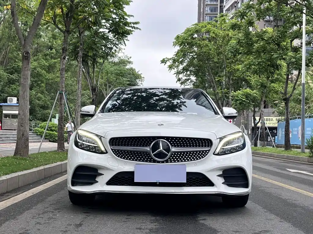 Mercedes-Benz C-Class — миниатюра 12