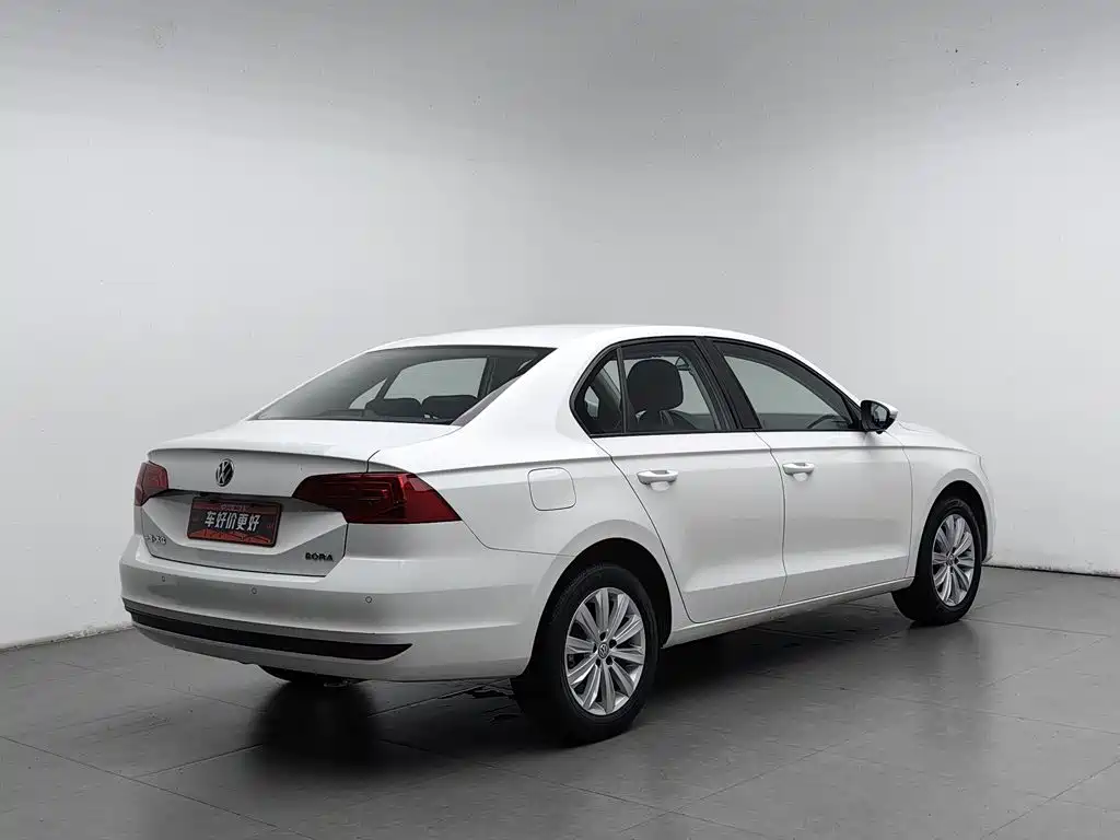 Volkswagen Bora — миниатюра 2