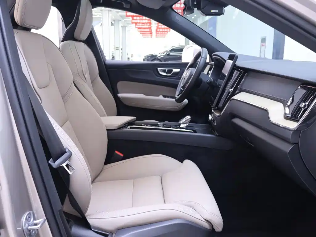Volvo XC60 — миниатюра 21