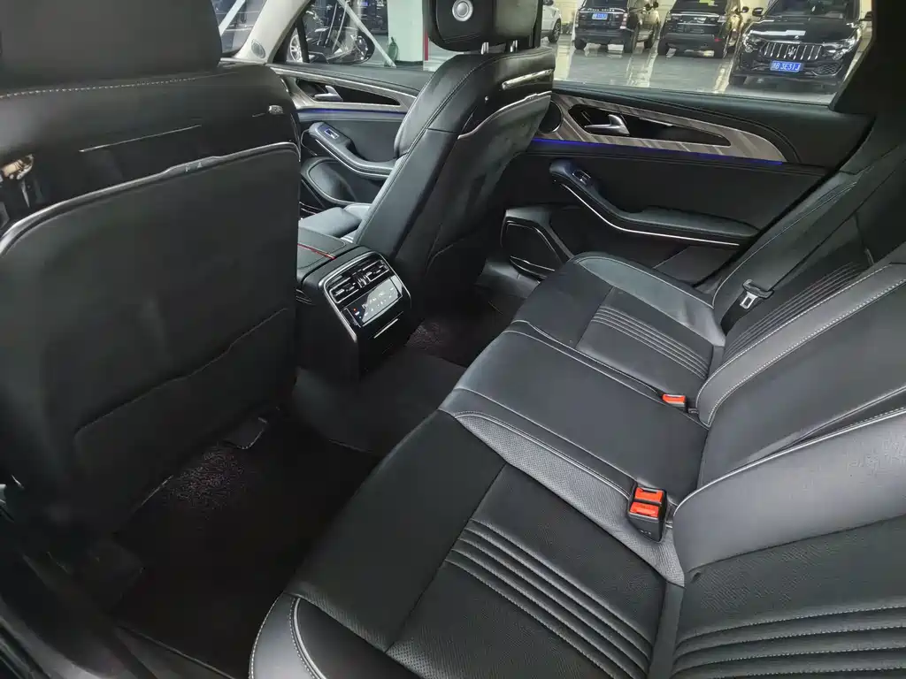 Hongqi H9 2022 2.0T
