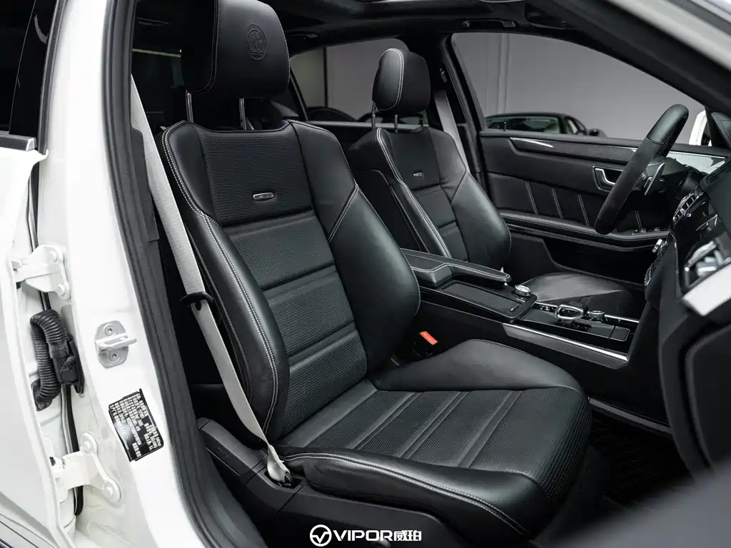 Mercedes-Benz E-Class AMG — миниатюра 10