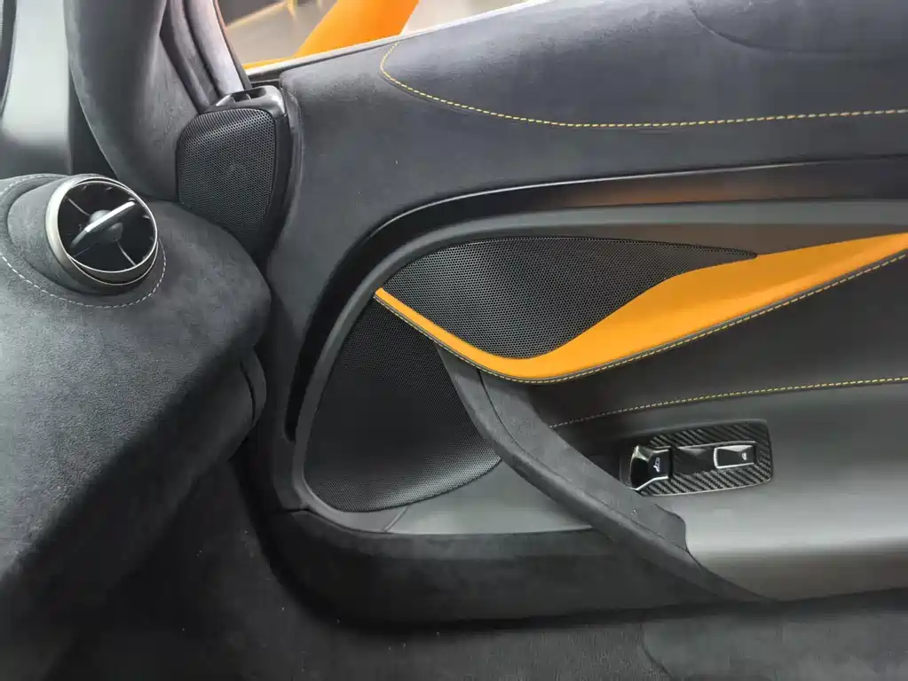 McLaren 720S — миниатюра 9