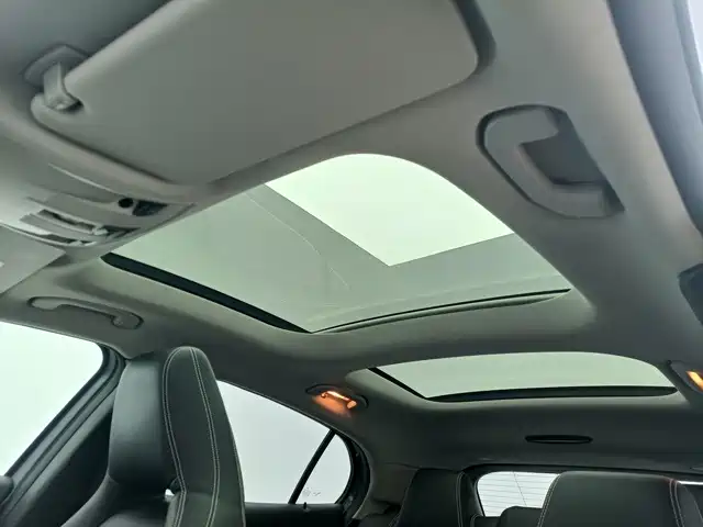 Mercedes-Benz GLA — миниатюра 9