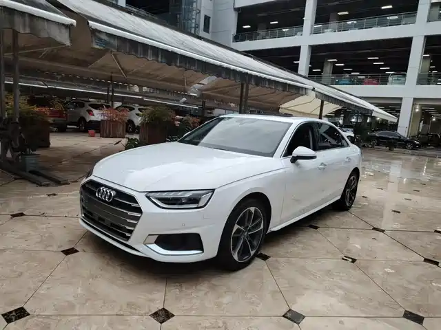 AUDI  A4L 2020