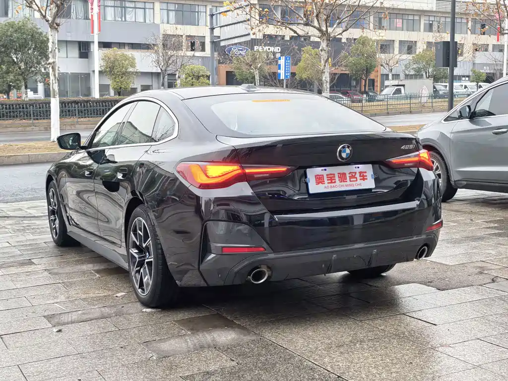 BMW 4 SERIES