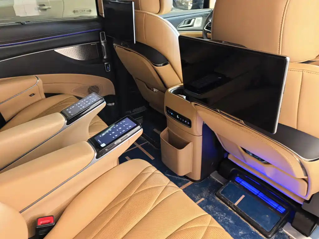 Denza Denza D9 — миниатюра 11